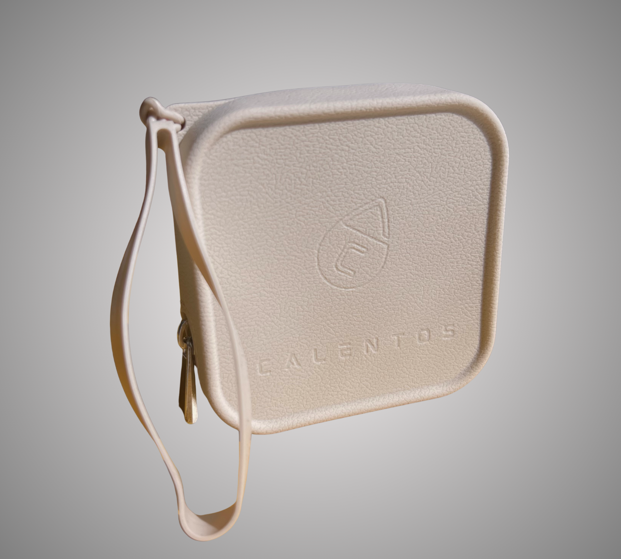 The CALENTOS® Travel Vault — view 1